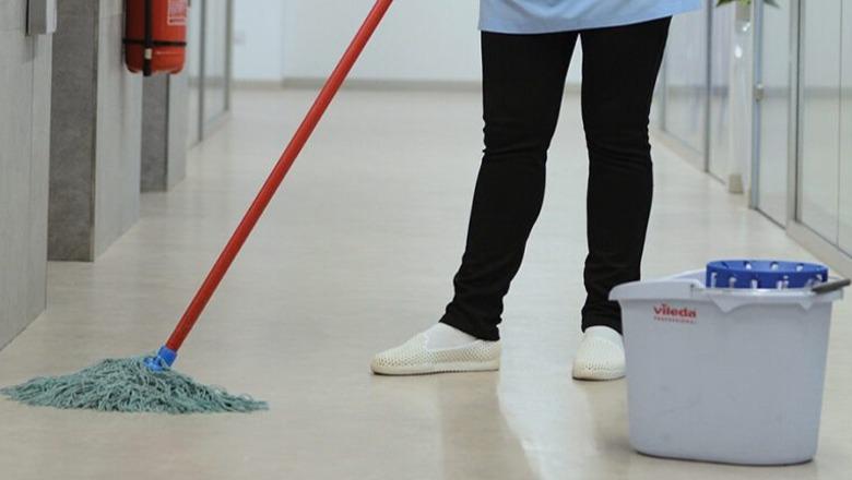 Kriza për punëtorë/ Pagat sezonale në Jug për pastruese arrijnë deri në 1,200 euro! Rritet me 20% oferta për punonjës
