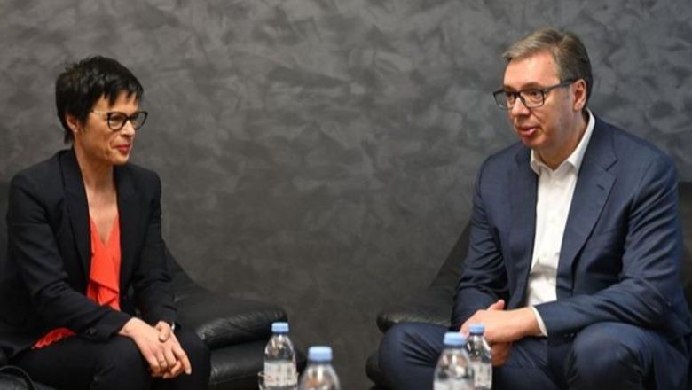 BE pezulloi fondet për Serbinë, Vuçiç sulmon komisioneren Marta Kos: Nuk ka qëllime të mira, nuk kemi çfarë flasim më!