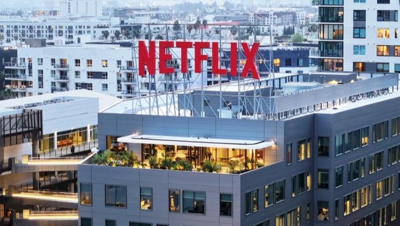 'Netflix ju shikon', gjiganti i transmetimit akuzohet për 'spiunazh' ndaj përdoruesve dhe krijimin e opsioneve të varësisë