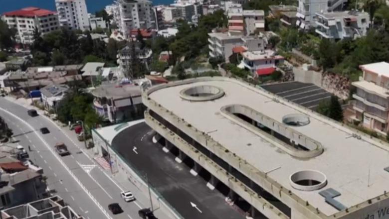 Hapet së shpejti 'Qendra e Mirëpritjes' në Sarandë, Koçiu prezanton investimin e ri, 100 vende parkimi për vendasit dhe turistët