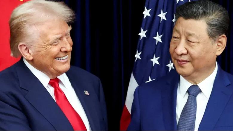 Trump mbërrin në Kinë, nesër takimi me presidentin Xi Jinping! Pekini: E mirëpresim, gati të bashkëpunojmë