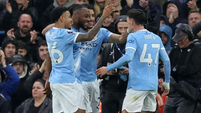 GOLAT/ Titulli i Premier League me 'fotofinish', Man. City fiton 3-0 ndaj Palace dhe shkon -2 pikë nga Arsenali kryesues