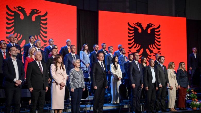 Lëvizja Vetëvendosje zbulon listën e deputetëve për zgjedhjet e 7 qershorit në Kosovë, Kurti godet kundërshtarët: E shohin shtetin si pronë