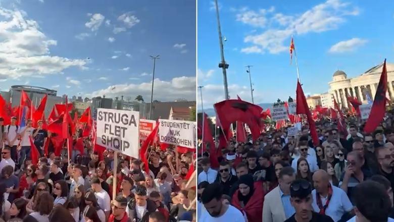 'Shqipja nuk ndalet', studentë nga Kosova, Tetova dhe Struga i bashkohen protestës në Shkup (VIDEO)