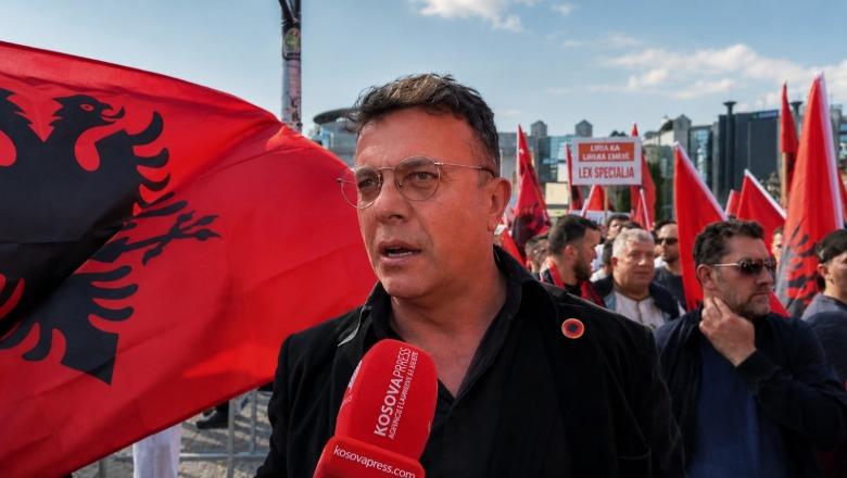 Laert Vasili rrëfen në Report TV emocionet e protestës për gjuhën shqipe më Shkup: Ishte e jashtëzakonshme!