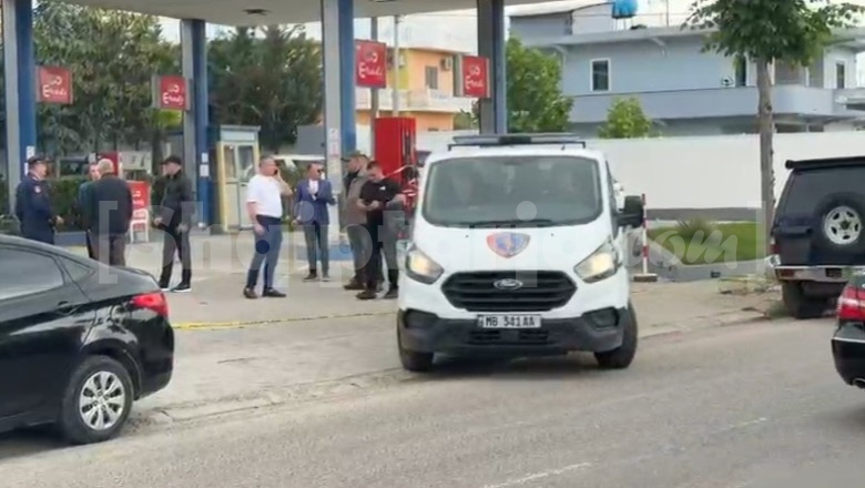 Mamurras/ Plagoset i dënuari për tentativë vrasjeje, bashkë me mikun përplasën mjetin e policisë dhe i drejtuan armën! Efektivët qëllojnë për vetëmbrojtje (EMRAT)