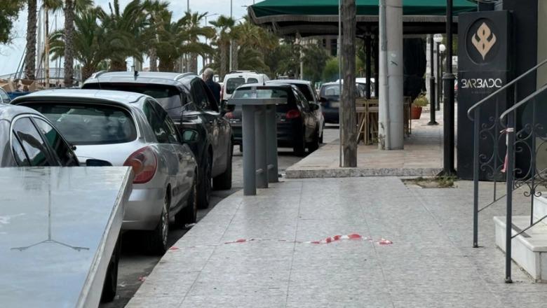 Greqi/ Tentoi të qëllonte policët në përpjekje për t’u arratisur, efektivët plagosin 42-vjeçarin shqiptar! Në çantë iu gjetën 6 granata dore