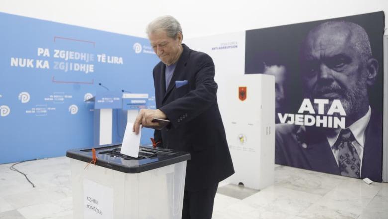 Mbahen zgjedhjet formale në PD/ Berisha në garë me veten: Proces demokratik! Sulm Salianjit! Sekret numri i anëtarëve që votojnë
