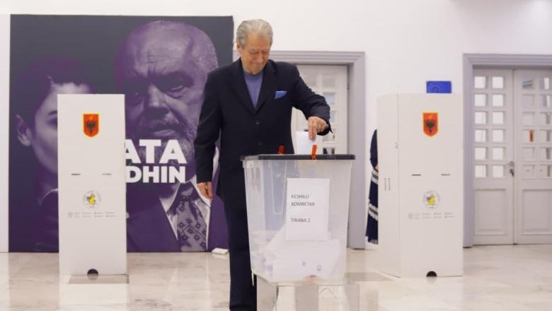 Zgjedhje, referendum apo votëbesim?! Procesi hibrid që vë në pikëpyetje vlerën ligjore të riemërimit të Berishës. Asnjë referim në Statut 