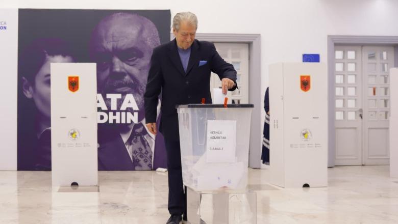 Zgjedhje, referendum apo votëbesim?! Procesi hibrid që vë në pikëpyetje vlerën ligjore të riemërimit të Berishës. Asnjë referim në Statut