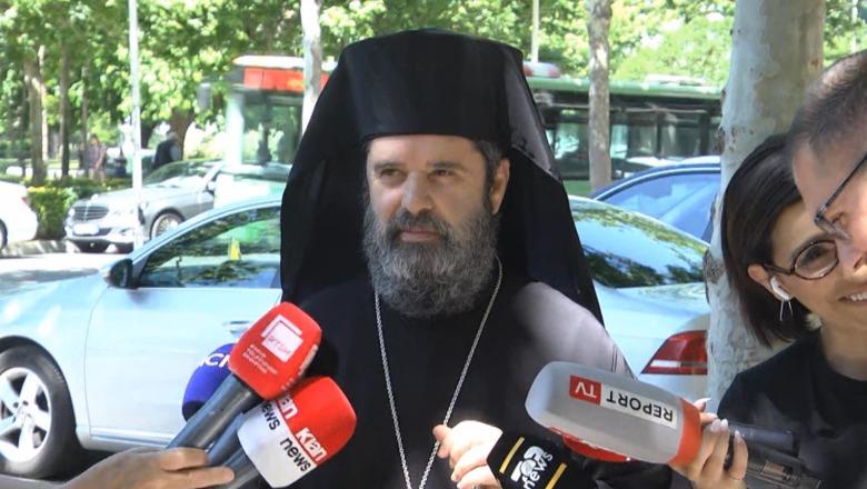 Kryepeshkopi Joan uron Kurban Bajramin: Jemi gjithnjë bashkë në gëzime e në vështirësi