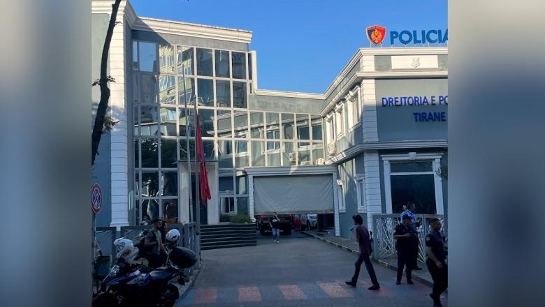 Zjarr në ambientet e Drejtorisë së Policisë së Tiranës