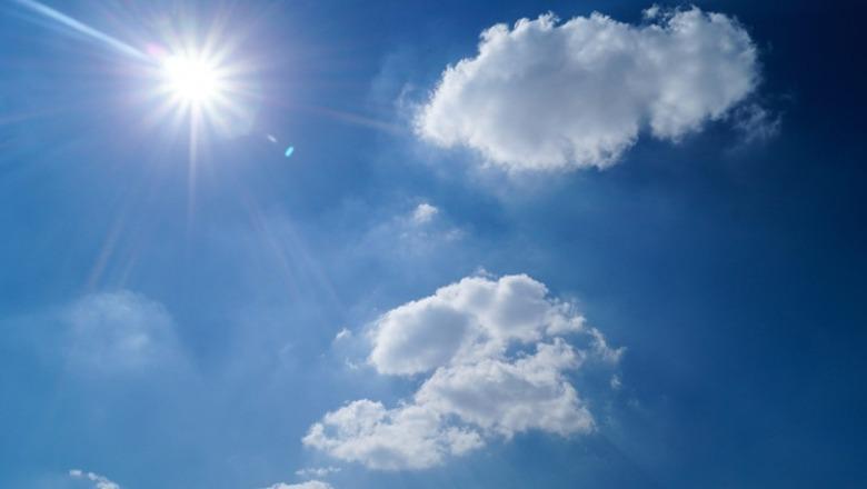 Ditë e kthjellët dhe temperatura deri në 32 gradë celcius...parashikimi i motit për sot