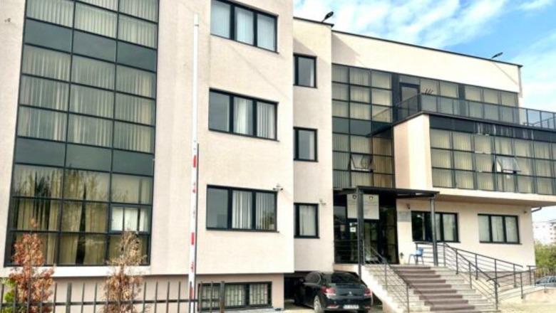 Nuk shkoi në punë për 7 vjet, zyrtari për kulturën në Kosovë dyshohet se përfitoi mbi 39 mijë euro nga buxheti i shtetit