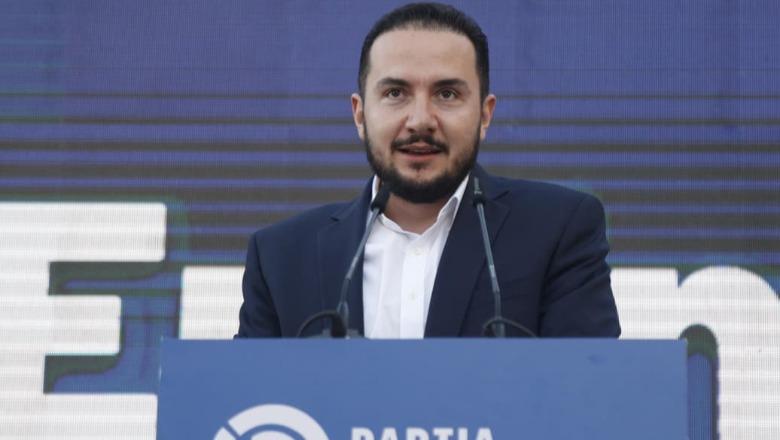 Berisha mungoi në votimet për rendin e ditës, Salianji: Akt tradhtie ndaj demokratëve dhe opozitarëve! Po bën teatër politik 
