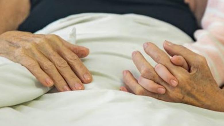 Mjekët befasohen nga rezultatet e ilaçit të ri kundër kancerit të pankreasit, pilula dyfishon mbijetesën e pacientëve të sëmurë