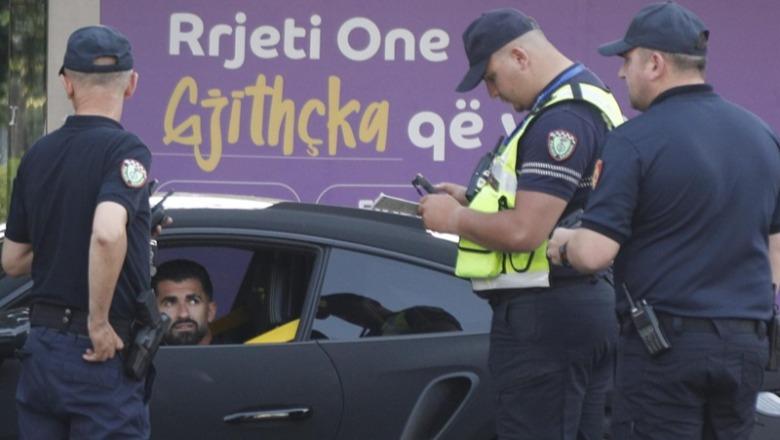 Shkeli rregullat e qarkullimit rrugor, policia gjobit Elsi Hysajn! Ylli i Kombëtares shoqërohej nga Taulant Seferi