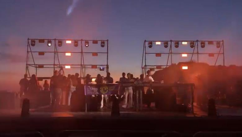 Nga Ibiza në Shqipëri, 9 DJ dhurojnë spektakël në Durrës (VIDEO)