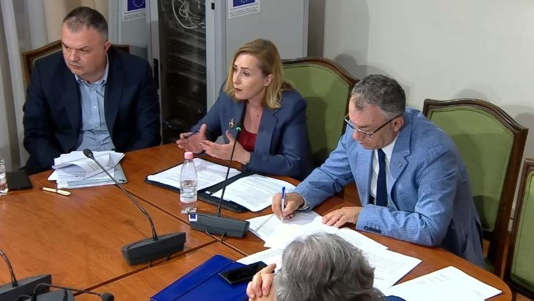 Projektligji/ PD: Pensionistët e punësuar të mos paguajnë sigurime! Qeveria: Kontributi do u kthehet si bonus ose rritje pensioni
