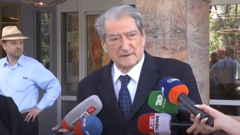 Berisha pranë Metës për ngushëllime, zbulon bisedën mes tyre: Dënoj me forcë burgosjen e tij politike