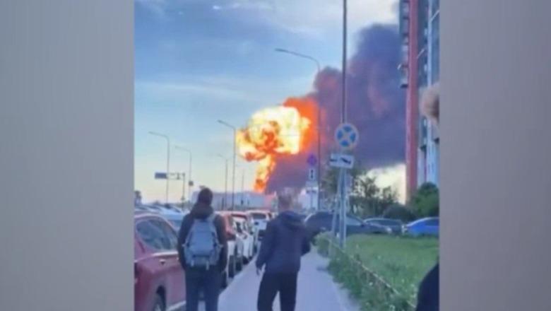 Shpërthime dhe flakë në terminalin e naftës, pamjet nga sulmi në Shën Petersburg