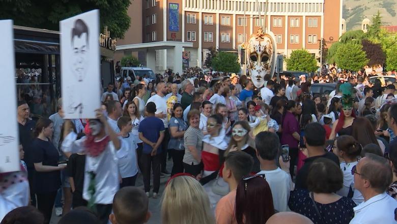 Korça gati për sezonin veror/ Nis këtë javë edicioni i 19-të i Festivalit Ndërkombëtar të Karnavaleve