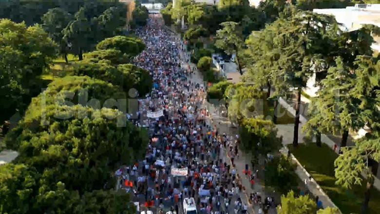 LIVE TV - 'Zvërneci'/ Mbahet në Tiranë dita e 5-të e protestës kundër investimit 
