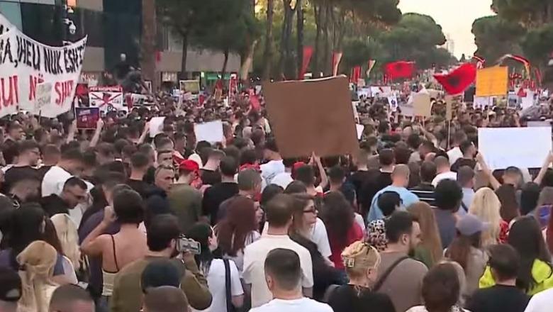 Kreshnik Spahiu: A do vazhdoj protesta kundër Ramës dhe Berishës nëse Ivanka Trump tërhiqet nga projekti?