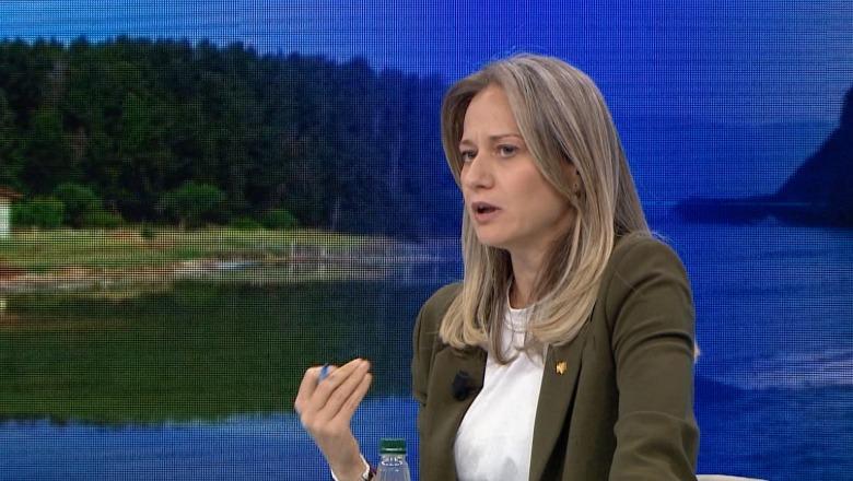 ‘Zvërneci’/ Ministrja Ismailaj për Report Tv: Ku ishin ambientalistët në 2012 kur peshku gjuhej me dinamit dhe s’kishte asnjë flamingo? Duhet të jesh antishqiptar të kundërshtosh këtë investim