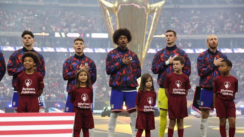 FIFA sjell tjetër risi për Botërorin 2026, në fushë për himnet kombëtare do të jenë minimalisht 46 futbollistë