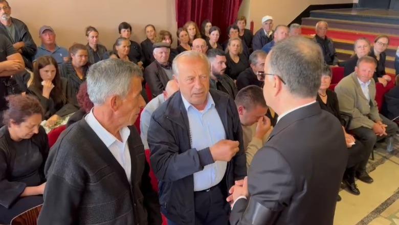Xhaxhai i efektivit të vrarë i kërkon llogari Begajt: Bëhuni të zotët e vendit se na fundosët të gjallë, na është mbyllur dera e shtëpisë