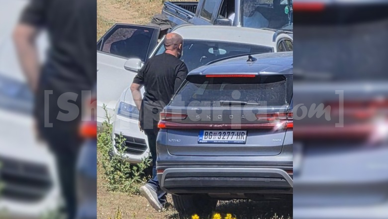 Protestat në Zvërnec kundër resortit luksoz/ Balla publikon foton e automjetit me targa serbe: Sollën protestues, ‘e duan Shqipërinë’ më shumë se ne