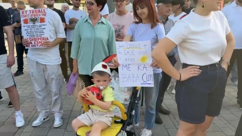 Edhe Korça i bashkohet ‘valës’ së protestave kundër resortit në Zvërnec