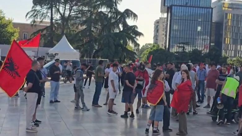 ‘Zvërneci’, qytetarët nisin grumbullimin për protestën