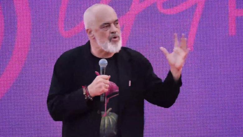 ‘Zvërneci’/ Rama kritika ambientalistëve: Shpendët deri dje vriteshin për qejf me çifte! Nëse flamingot do kishin gojë të flisnin, do tregonin historinë e tyre të trishtë
