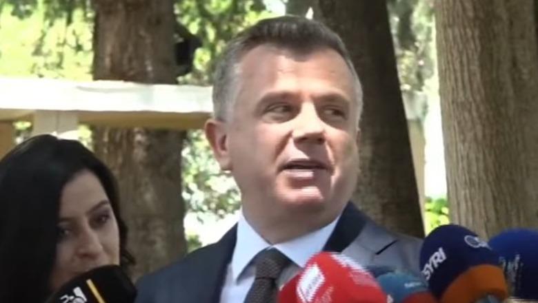 'Zvërneci', Balla ironizon opozitën: Protesta nisi për flamingot dhe bufat kanë filluar ta ndjejnë veten si flamingo!