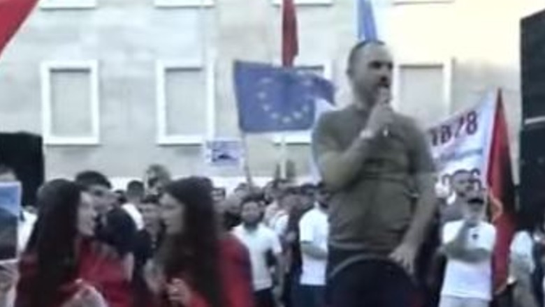 Aktivisti i Adriatik Lapajt drejton protestën për Zvërnecin: Patronazhistat në turmë mos të provokojnë