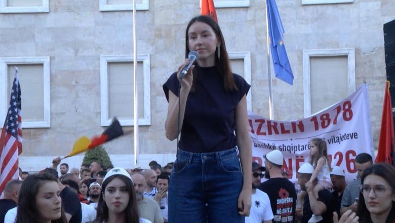 Aktivistja: Përflitet se SPAK do të ndërmarrë një hetim këto ditë për arrestimin e Ballukut në Parlament, kur të ndodh do të rrethojmë Parlamentin