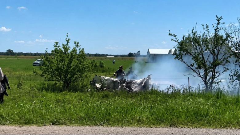 Tragjike në SHBA, aeroplani rrëzohet menjëherë pas nisjes, humbin jetën 11 parashutistët dhe piloti