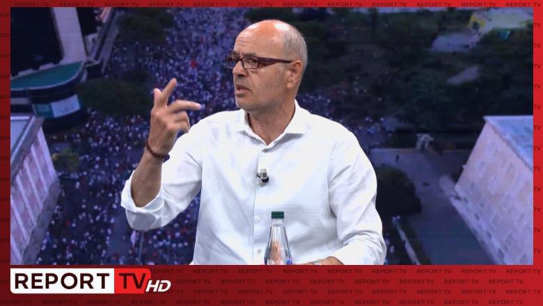 Çfarë duhet të prodhojë protesta para Kryeministrisë? Petro Koçi propozon anullimin e ndryshimeve kushtetuese të vitit 2008 dhe zgjedhjen e Presidentit nga populli