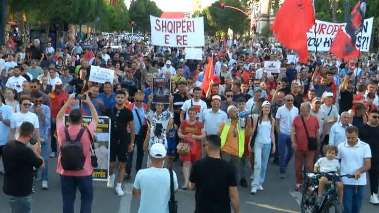 Ardi Stefa: Rama në burg, Berisha në burg, të gjithë në burg! Dhe tundimi i Robespierit