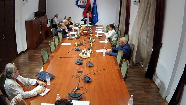 PS reagon pas deklaratës së Koçekut për Bajrat: Nëse ndihet e kërcënuar, t’i drejtohet Policisë! Reagimet në Instagram s’janë puna jonë 