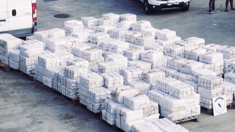 ‘Kumbari’ i kokainës, Salvadore Aliu, dyshohet se pastroi të paktën 30 mln euro në Shqipëri! Komunikimet me vëllanë: Do sjell dhe 20 mln euro, futi në fuçi 50 litërshe e groposi