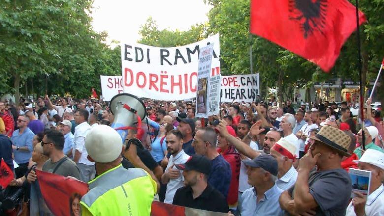 Ylli Pata: Arsyet e diskursit polarizues që vjen nga protesta