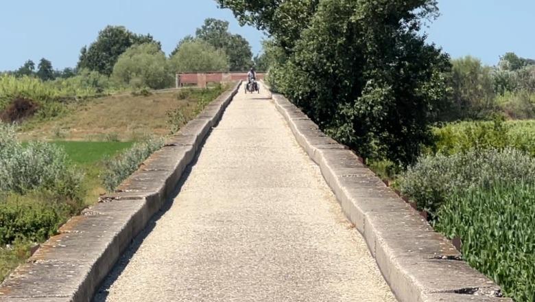 Roskovec/ Kanalet jashtë funksionit, 20 mijë hektarë në Zharrëz dhe Luar prej vitesh pa vaditje