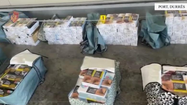 Durrës/ Sekuestrohen 798 steka cigare kontrabandë në Port, arrestohet 34-vjeçari me AK-47