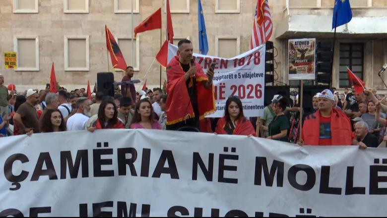 Protestuesi thirrje SPAK-ut: M’u vranë shokët më 21 janar! Katër të vrarët duan drejtësi