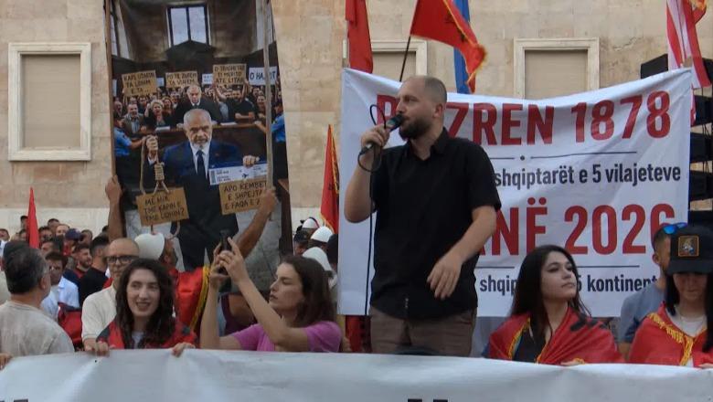Propozimi i protestuesit: Shqipëria si Hungaria, asnjë kryeministër mos të ketë më shumë se 2 mandate