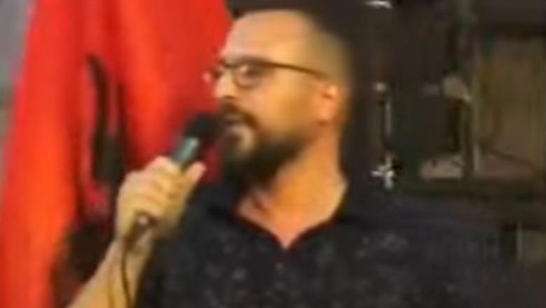 Protestuesi nga tubimi para Kryeministrisë: Gardhet anembanë Shqipërisë po bien! Qeveria do zerojë taksat për oligarkët, që të ndërtojnë në zona preferenciale