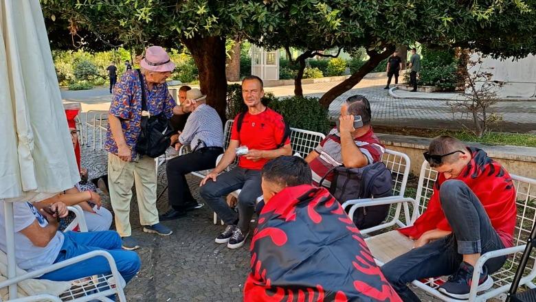 ‘Mbete vetëm në bulevard’, protestuesi i përgjigjet Ramës: Je autor i halleve të mia, nuk dal në protestë se jam mashtruar